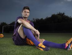 险胜首场状态出色，IG观众沸腾！，Faker重返赛场热度持续攀升